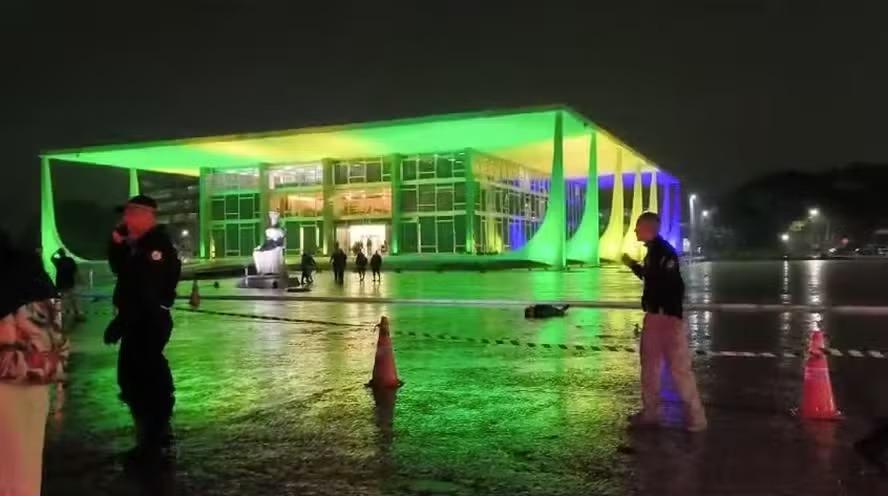 Explosão em Brasília: Funcionária do TCU viu homem com bombas em ponto de ônibus antes do ocorrido